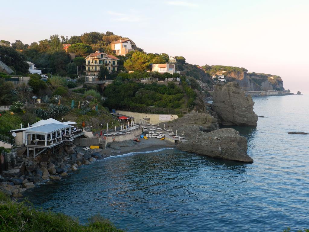 Park Hotel Albisola Superiore Exterior photo
